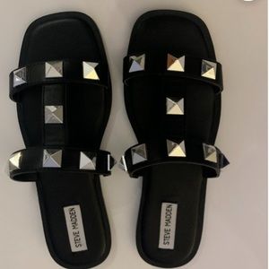 Sandals Flats By Steve Madden Ties Size: 7.5